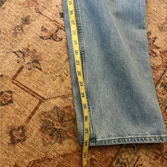 Everlane Women's Straight Leg Jeans in Light Blue - Picture 6 of 8